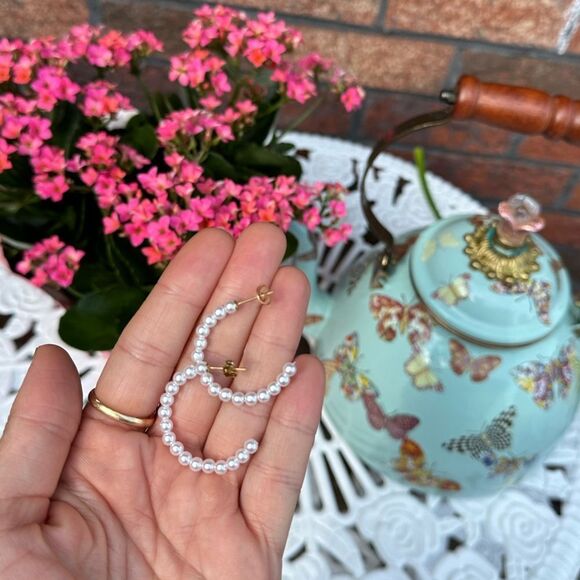 Pearl 18K Gold Stainless Steel Waterproof Hoop Earrings - Picture 10 of 11